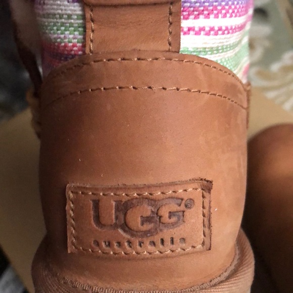 UGG - Picture 4 of 13